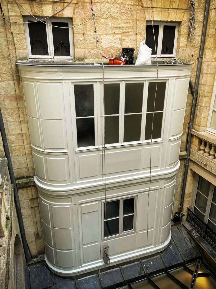 Intervention de cordistes MS Access pour courbes harmonieuses chez CEGIM à Bordeaux (bâtiment) – 3